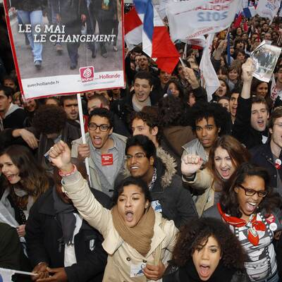  Die Schlacht ist geschlagen, Sarkozy ist gestürzt. Neuer Präsident Frankreichs ist Francois Hollande.