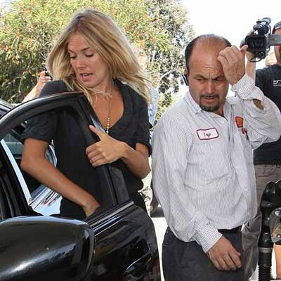 Verfolgt: Sienna Miller bricht in Tränen aus