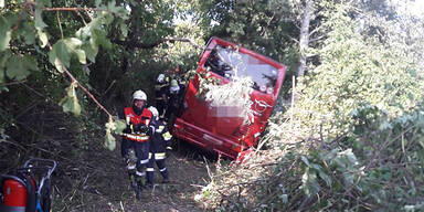Schwerer Bus-Unfall in Korneuburg