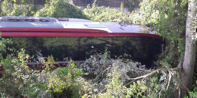 Schwerer Bus-Unfall in Korneuburg