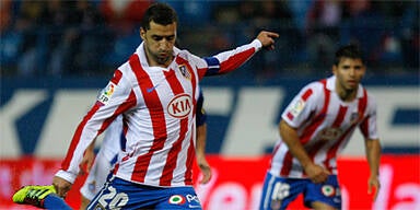Besiktas Istanbul holt Simao