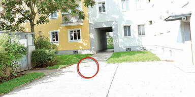 Schock wegen blutiger Herzen am Gehsteig