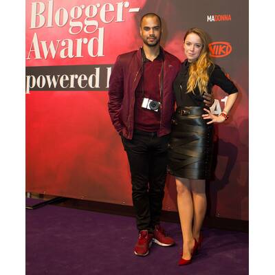 MADONNA Blogger Award
