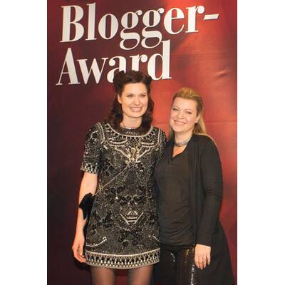MADONNA Blogger Award