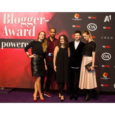 MADONNA Blogger Award