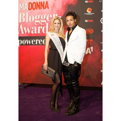 MADONNA Blogger Award