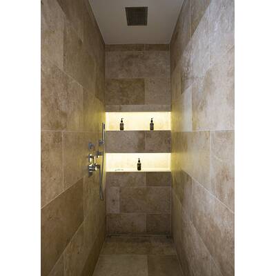 Im Bad  mit Shirin Milani