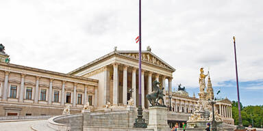 Parlament: 2014 müssen alle raus