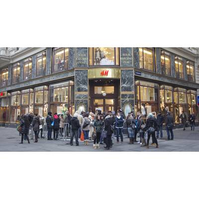 Versace für H&M: Kollektionsauftakt