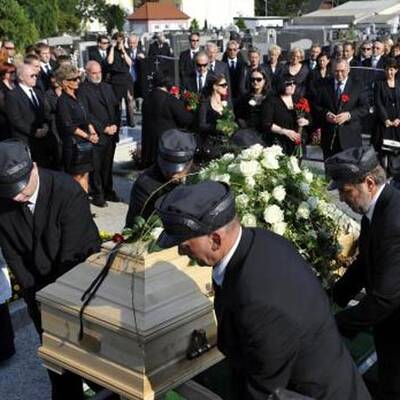 BK Gusenbauer am Grab