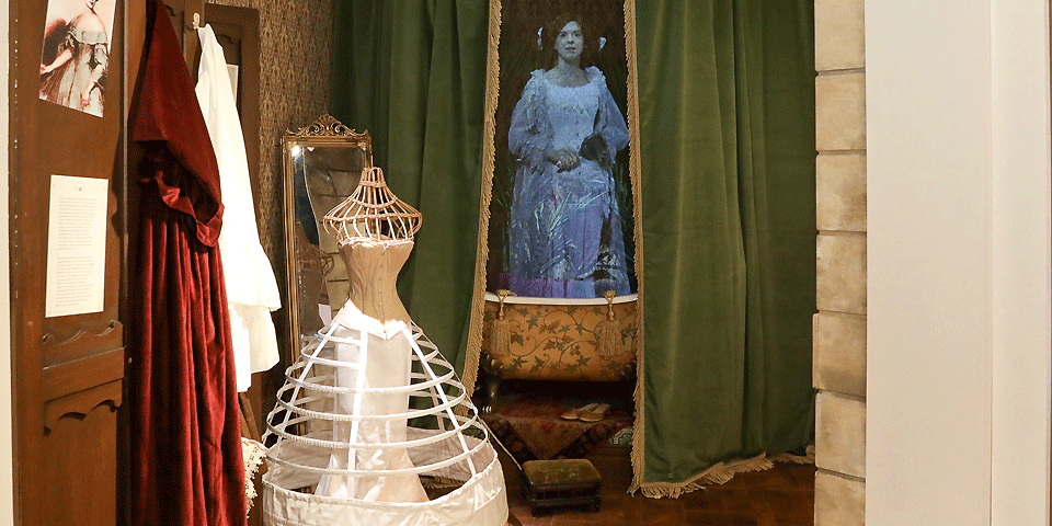 Sisi jetzt zum Sehen, Riechen, Angreifen