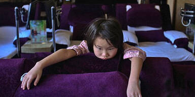 Opa lässt Enkelin (6) als Pfand zurück