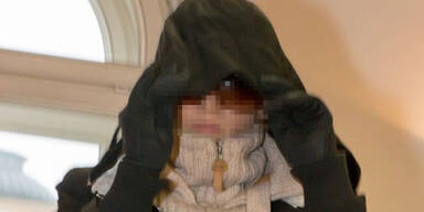 Bedingte Haft für Porno-Dreh in Kirche  