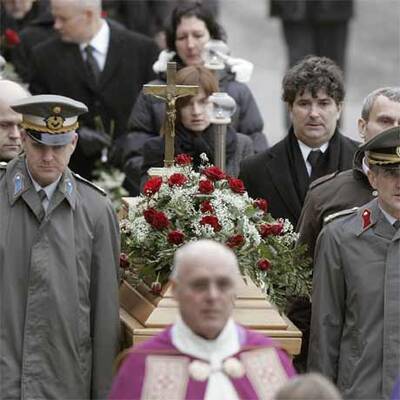 Beerdigung von Beata Christiandl