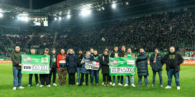 Rapid-Fans sammeln 145.000 Euro für den guten Zweck