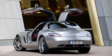 Mercedes SLS - der Star der IAA