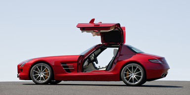 Mercedes SLS - der Star der IAA