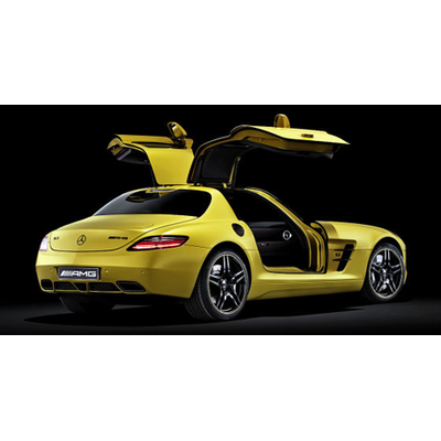 Mercedes baut goldenen Flügeltürer