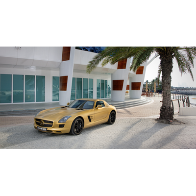 Mercedes baut goldenen Flügeltürer