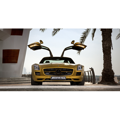 Mercedes baut goldenen Flügeltürer