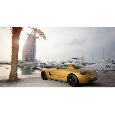 Mercedes baut goldenen Flügeltürer