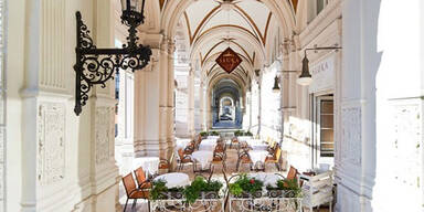 Beschwerden &uuml;ber Geruch: Traditionskonditorei Sluka schlie&szlig;t Backstube