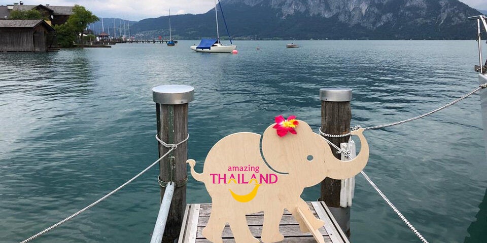 Thai-Smiley-fant am Steg in Unterach am Attersee