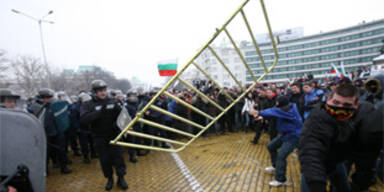 Ausschreitungen bei Anti-Regierungs-Demo in Sofia