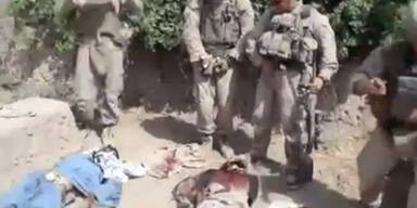US-Marines sollen auf Leichen uriniert haben