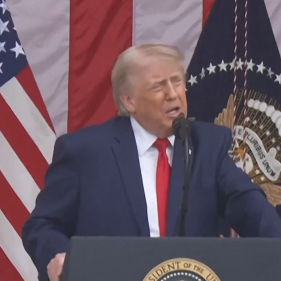Trump erinnert an gefallene Soldaten bei Gedenkzeremonie