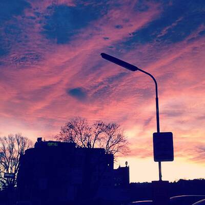 Einen besonders schönen Sonnenuntergang konnte man in Wien bestaunen.