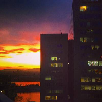 Einen besonders schönen Sonnenuntergang konnte man in Wien bestaunen.
