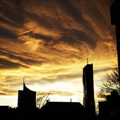 Einen besonders schönen Sonnenuntergang konnte man in Wien bestaunen.