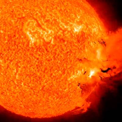 Gewaltige Eruption auf der Sonne