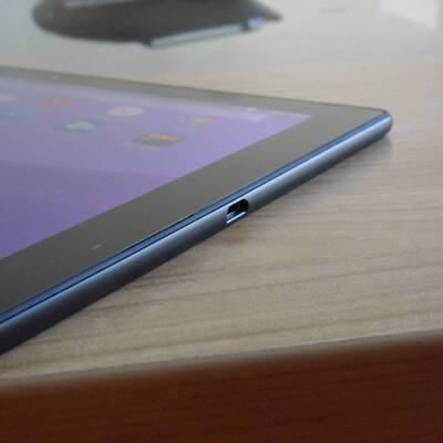 Sony Xperia Z4 Tablet
