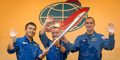 Olympische Fackel ins All geschossen