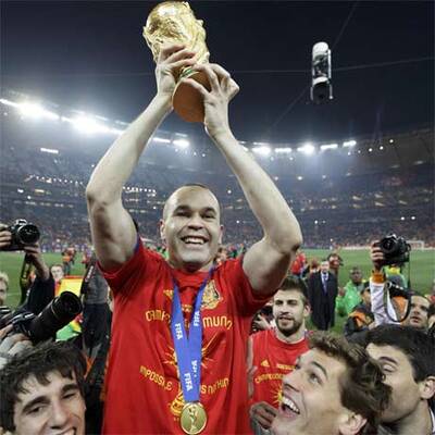 Pokalübergabe an Weltmeister Spanien