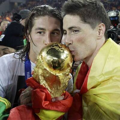 Pokalübergabe an Weltmeister Spanien