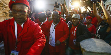 Schreie und Schläge im Parlament