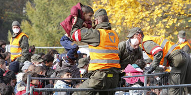 Heer schickt Berufssoldaten nach Spielfeld
