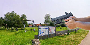 Glock am Kinderspielplatz Ziersdorf