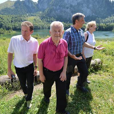 Die ÖVP-Sommertour 2013 startete die ÖVP-Spitze mit einer Wanderung.