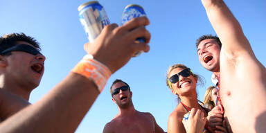 44 Studenten infizierten sich auf 'Party Tour'