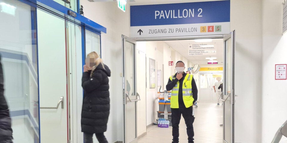 Säure-Attacke in Krankenhaus