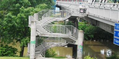 spittelauer steg nackter sprang