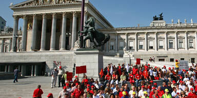 SPÖ ging für ihr Teuerungspaket auf die Straße