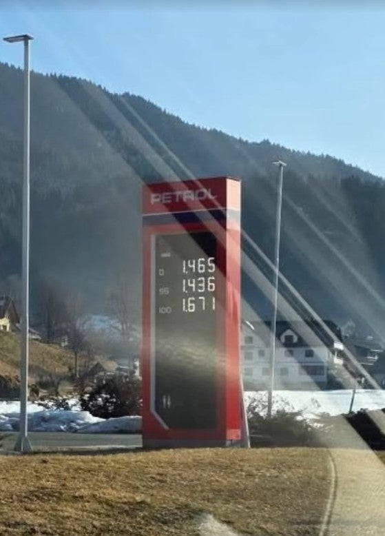 Großer Preisunterschied zwischen Sprit-Preis in Villach, Kärnten und hinter der Grenze in Slowenien.