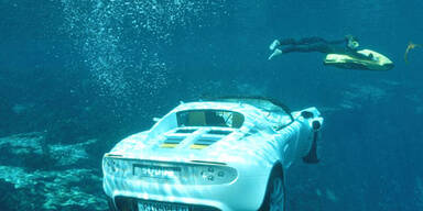 Öko-Sportwagen geht auf Tauchstation