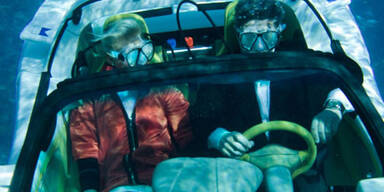 Öko-Sportwagen geht auf Tauchstation