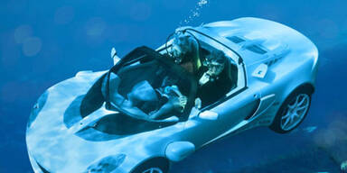 Öko-Sportwagen geht auf Tauchstation